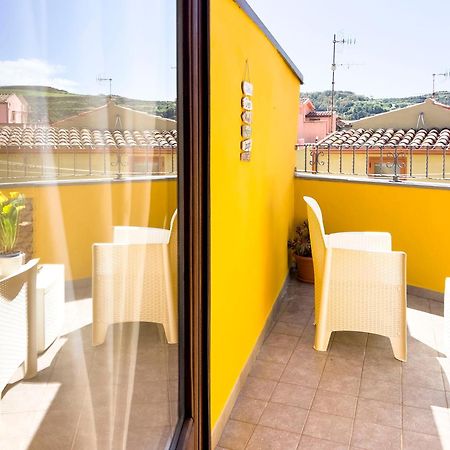 La Torre Del Pozzo Guest House Bosa Extérieur photo