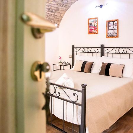 La Torre Del Pozzo Guest House Bosa Extérieur photo