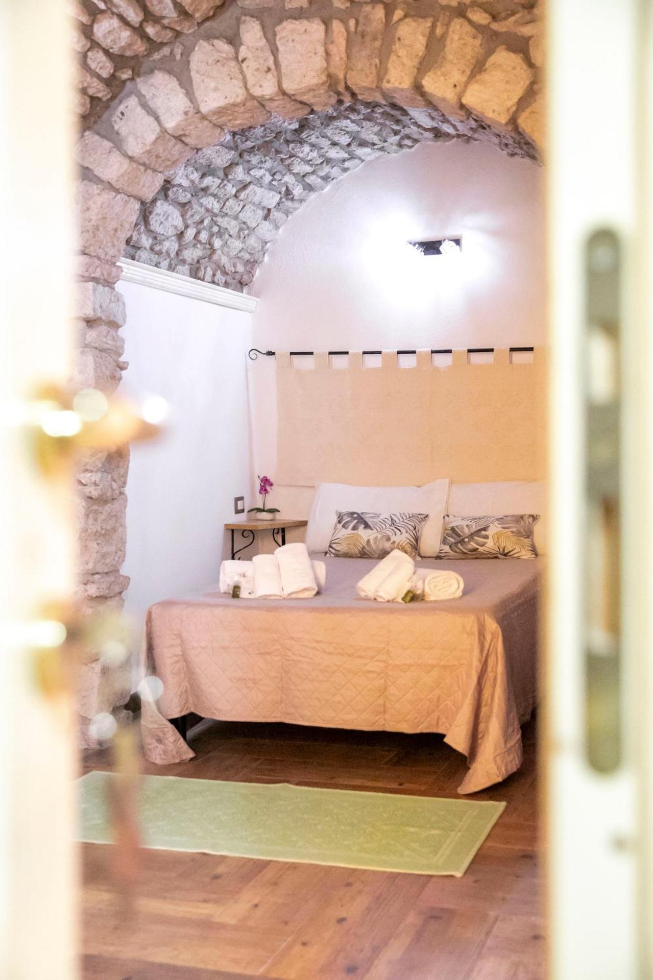 La Torre Del Pozzo Guest House Bosa Extérieur photo