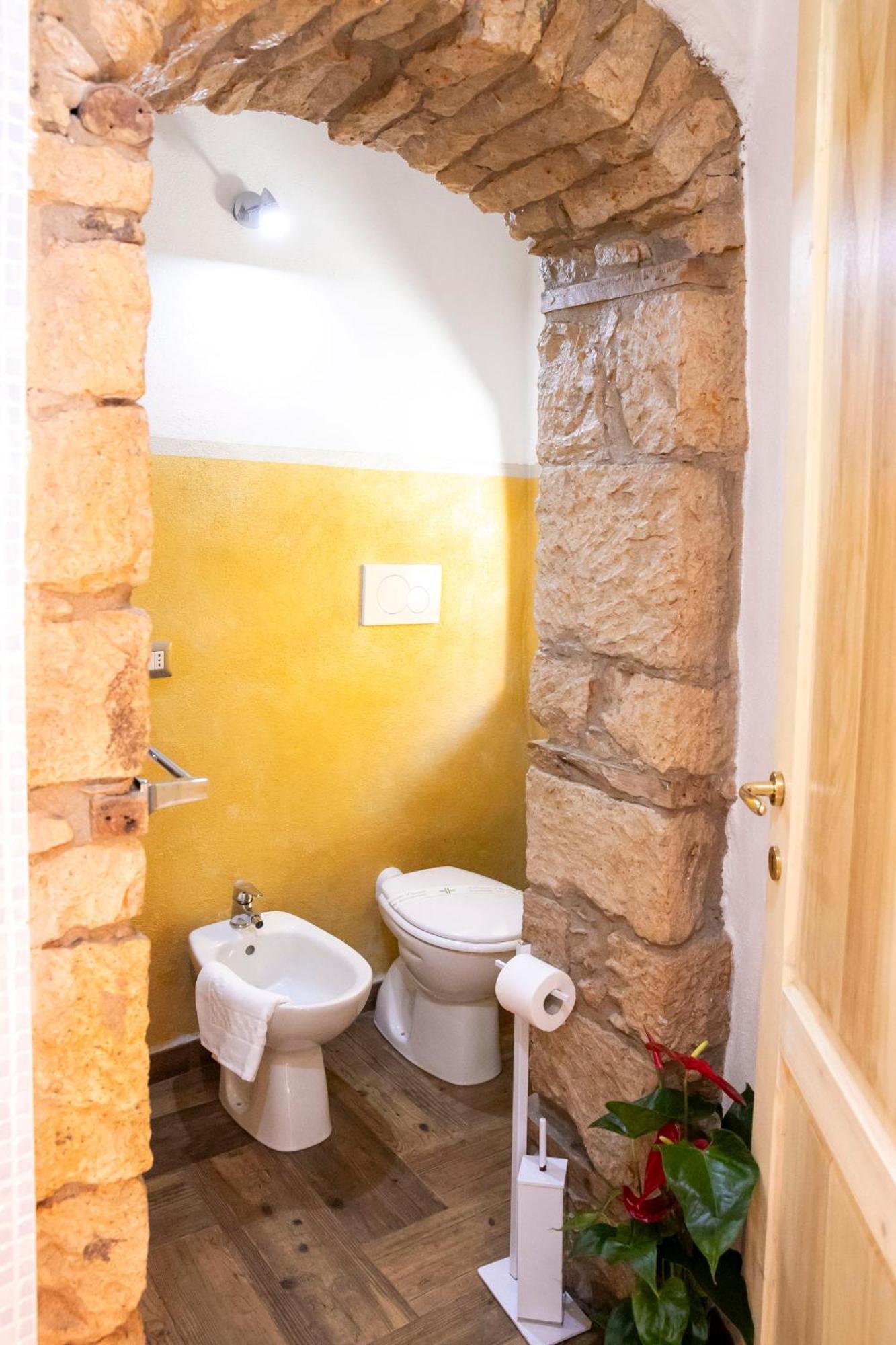 La Torre Del Pozzo Guest House Bosa Extérieur photo