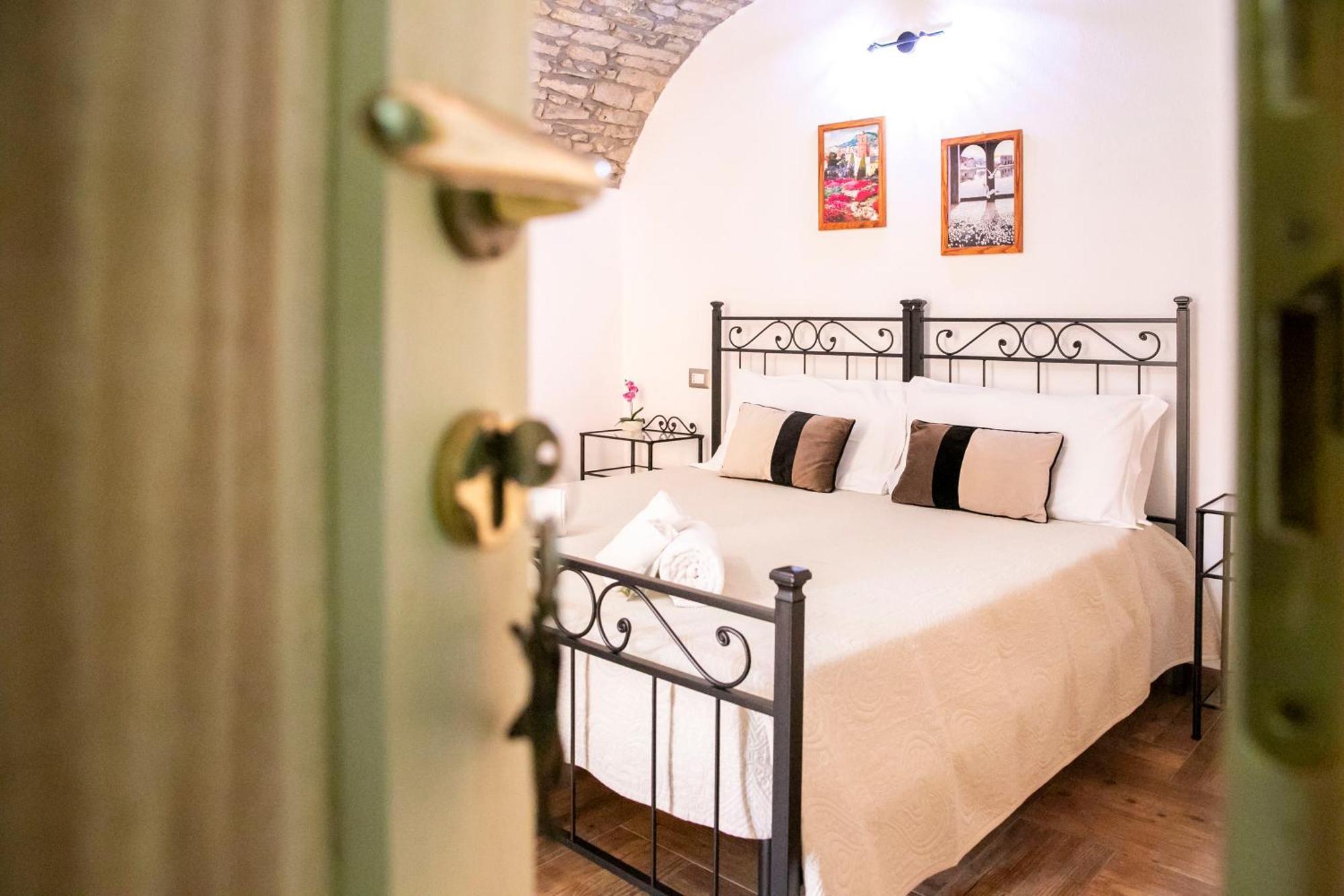 La Torre Del Pozzo Guest House Bosa Extérieur photo